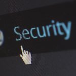 Prawo it – co warto wiedzieć o przepisach regulujących technologie?